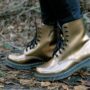 goldene-doc-martens-alltagslook