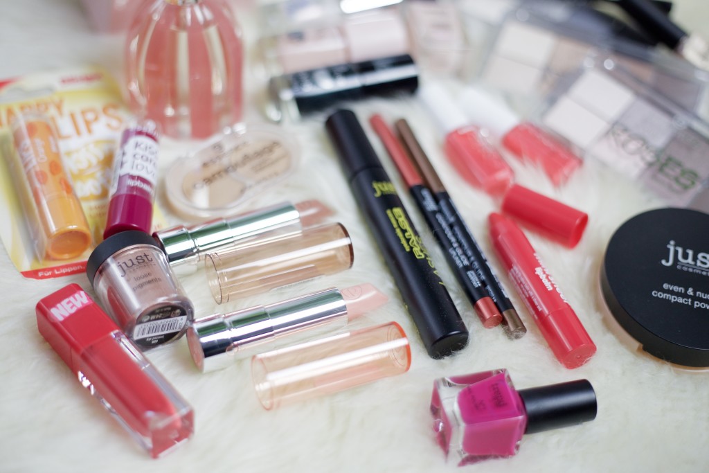 GIVEAWAY_XXL_Fashionvernissage_Bloggeburtstag_Essence_Yves_Rocher_Just_2768