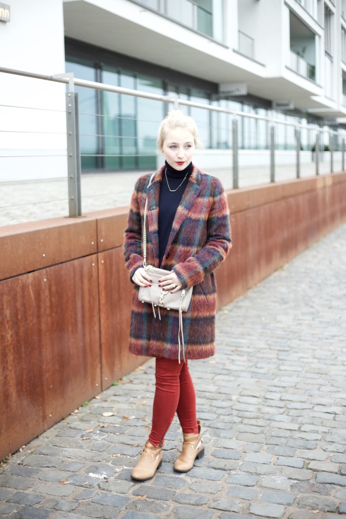 Wollmantel_bunt_fashionvernissage_outfit_fashion_cologne_köln_3212