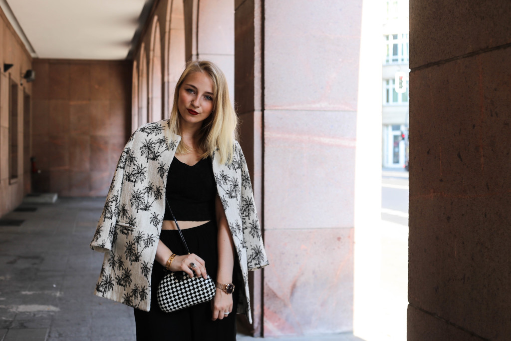 palmen-jacke-outfit-fashionblog-cologne-berlin-koeln-ootd-allblackeverything palmen-jacke-outfit-fashionblog-cologne-berlin-koeln-ootd-allblackeverything_3395