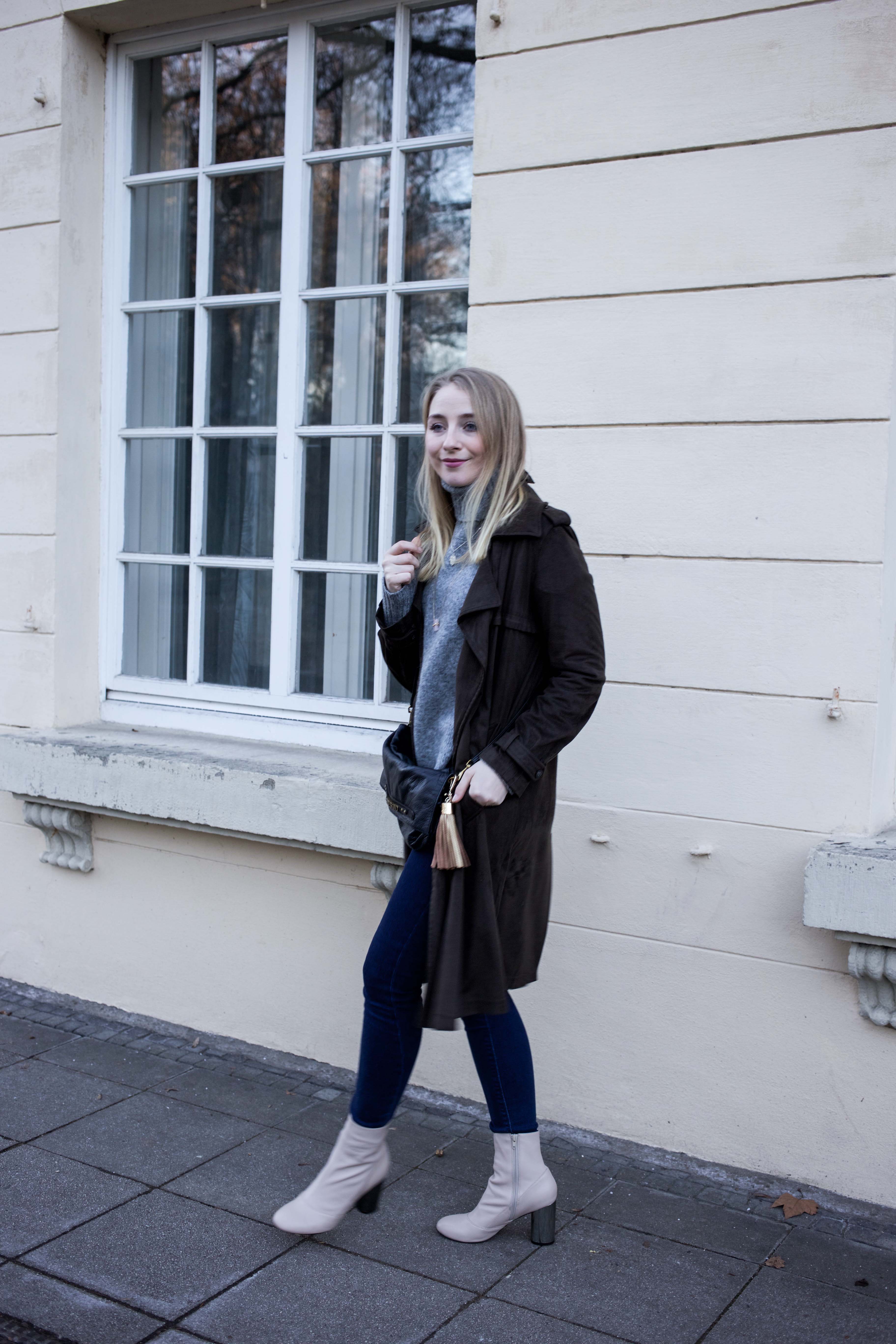 turtleneck-trench-coat-streetstyle-modeblog-fashionblog-bonn-berlin-köln-lederstiefel-silberabsatz-outfi_9229