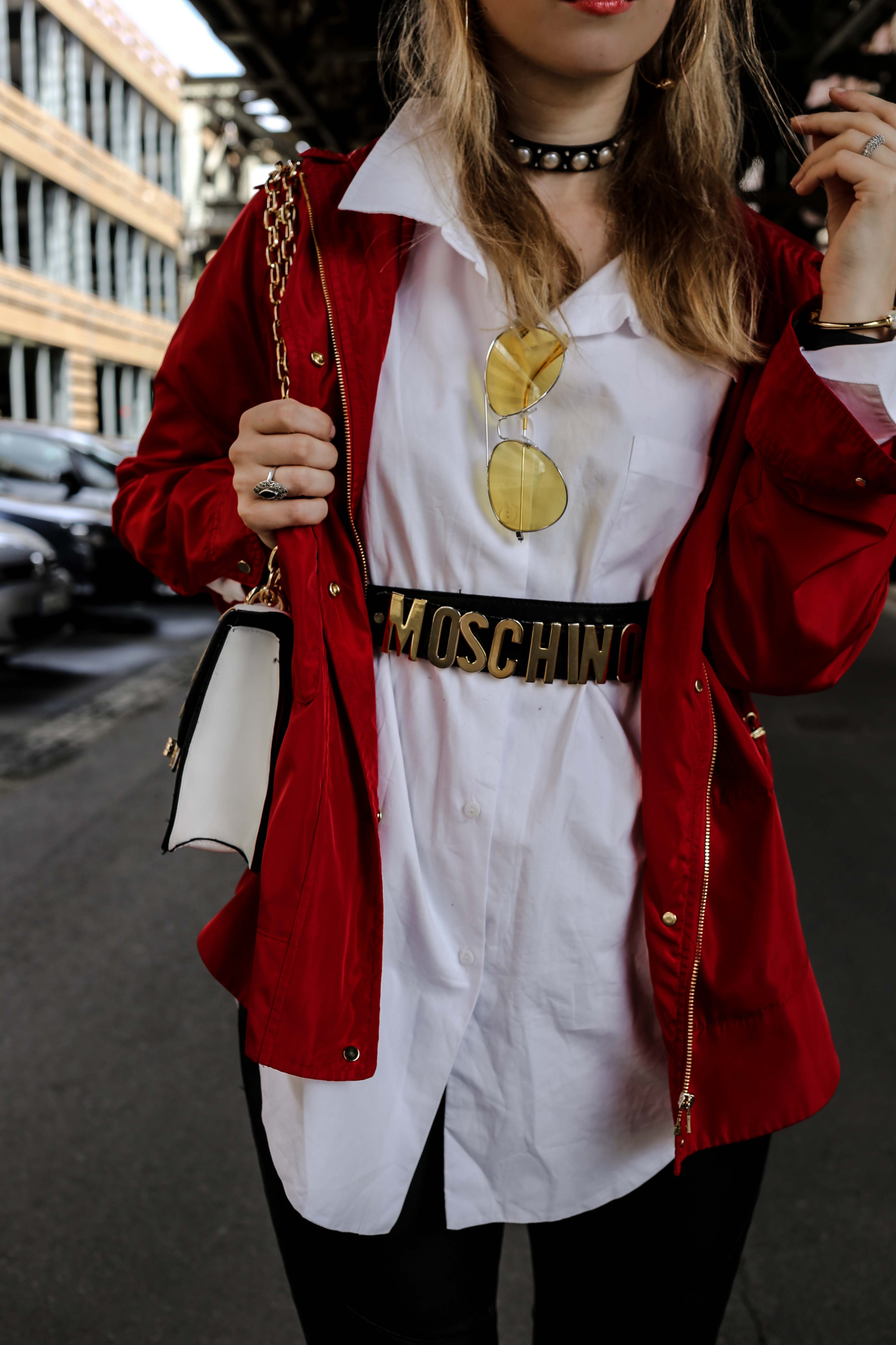 fashion-week-look-rote-regenjacke-grunge-outfit-berlin-modeblog-fashionblog_9342