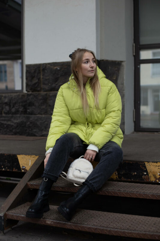 Neon grüne Jacke Neonfarben