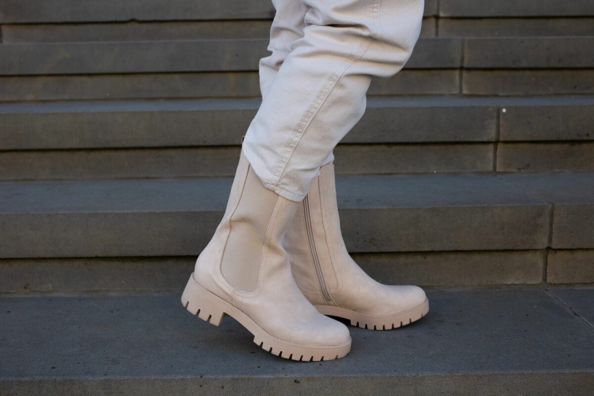 Beige Chelsea Boots kombinieren