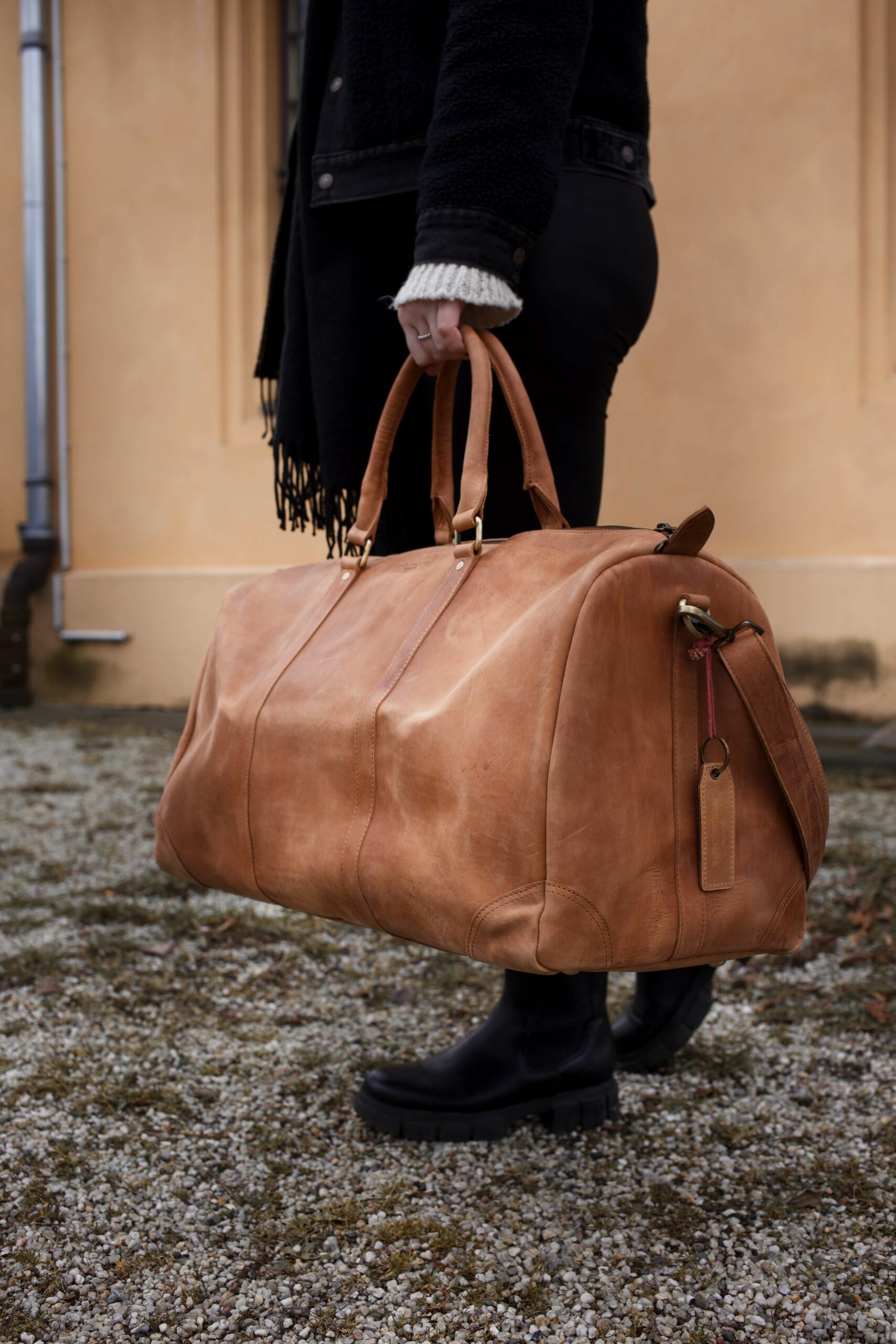 weekender-leder-damen-outfit-tasche-reisetasche-braun