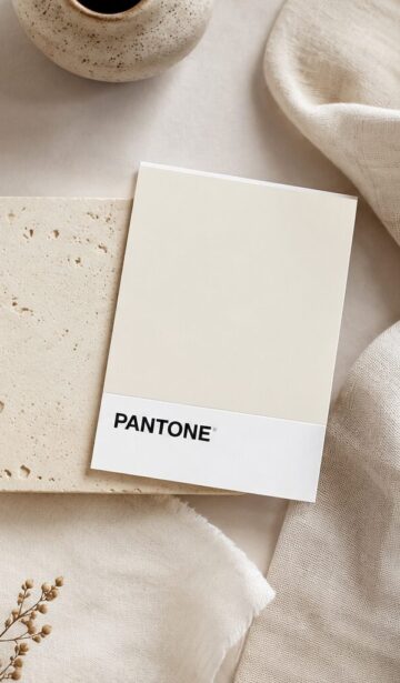 Cloud Dancer Pantone
